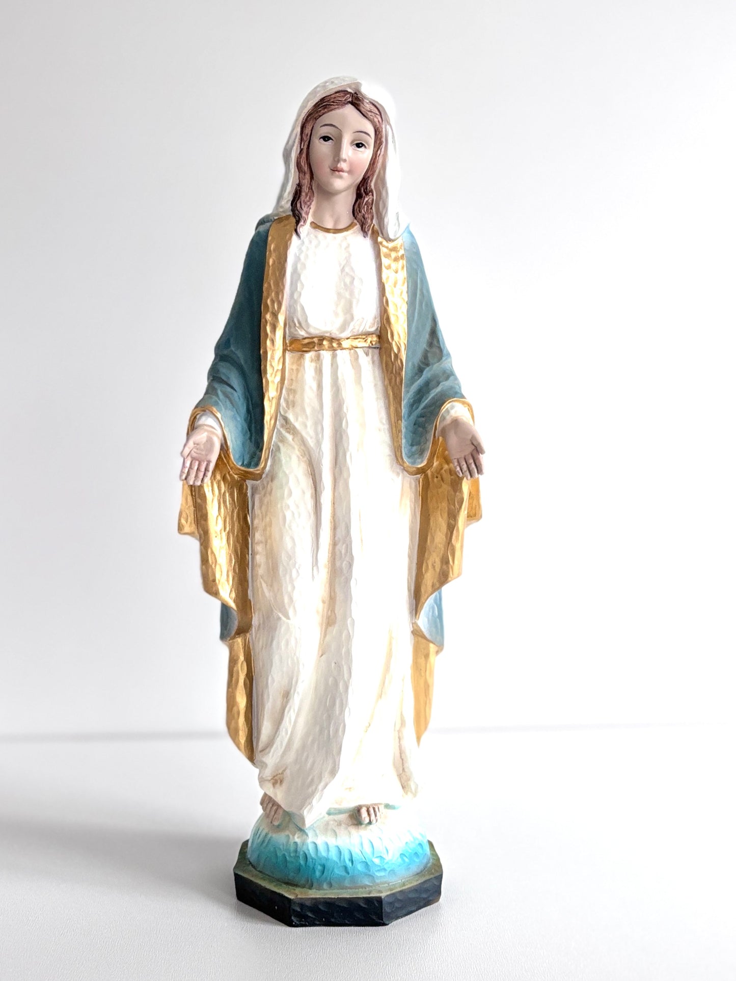 Mariabeeld (30 cm) aardewerk